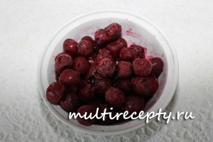 pirog-s-wishnej-v-multivar